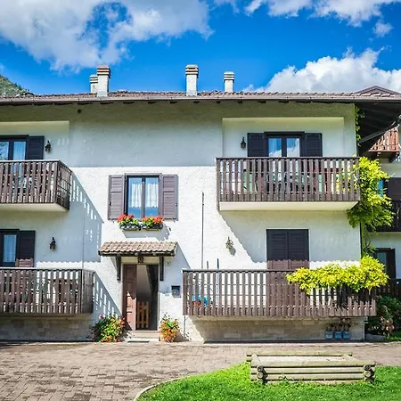 Ferienwohnung Casa Enrico Pieve Di Ledro Zimmer foto
