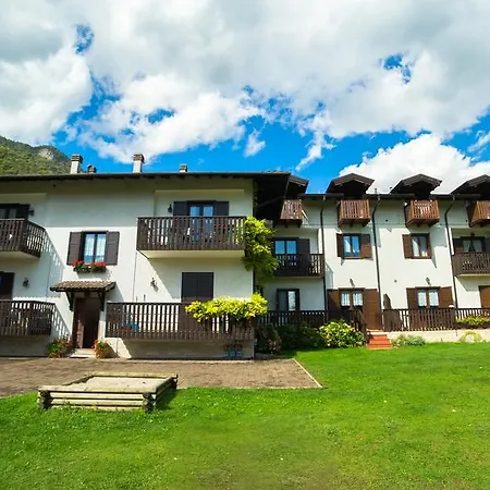 Ferienwohnung Casa Enrico Pieve Di Ledro Zimmer foto