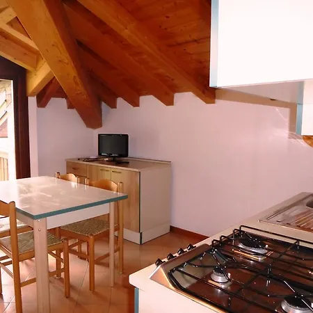 Ferienwohnung Casa Enrico Pieve Di Ledro Zimmer foto
