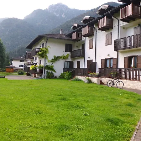 Ferienwohnung Casa Enrico Pieve Di Ledro Zimmer foto